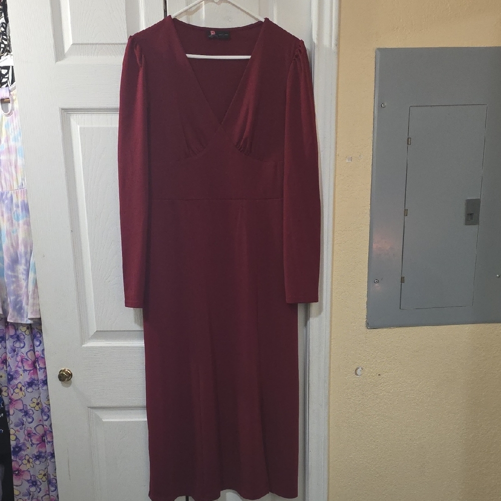 Long Sleeve V-Neck Burgundy Women’s Dress